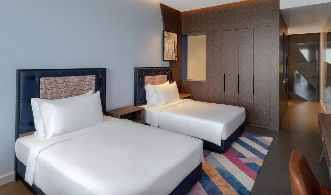 Hyatt Centric Jumeirah Dubai Exterior photo Deluxe Room