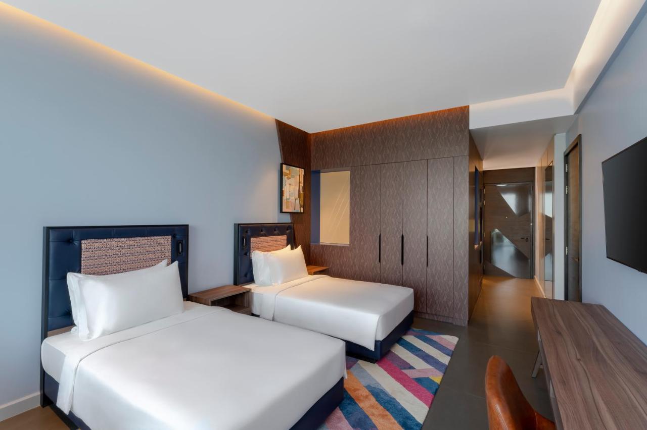Hyatt Centric Jumeirah Dubai Exterior photo Deluxe Twin Room