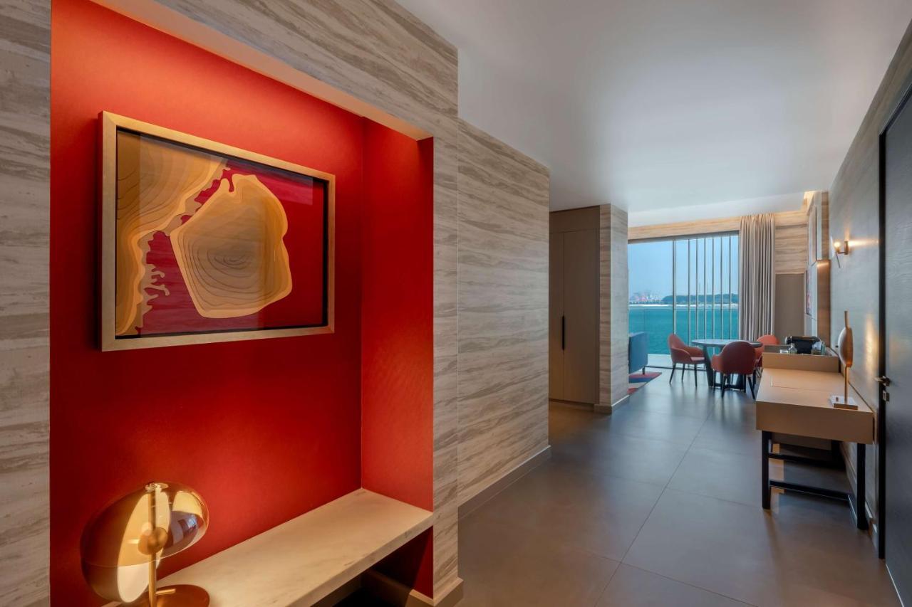 Hyatt Centric Jumeirah Dubai Exterior photo A suite at the hotel