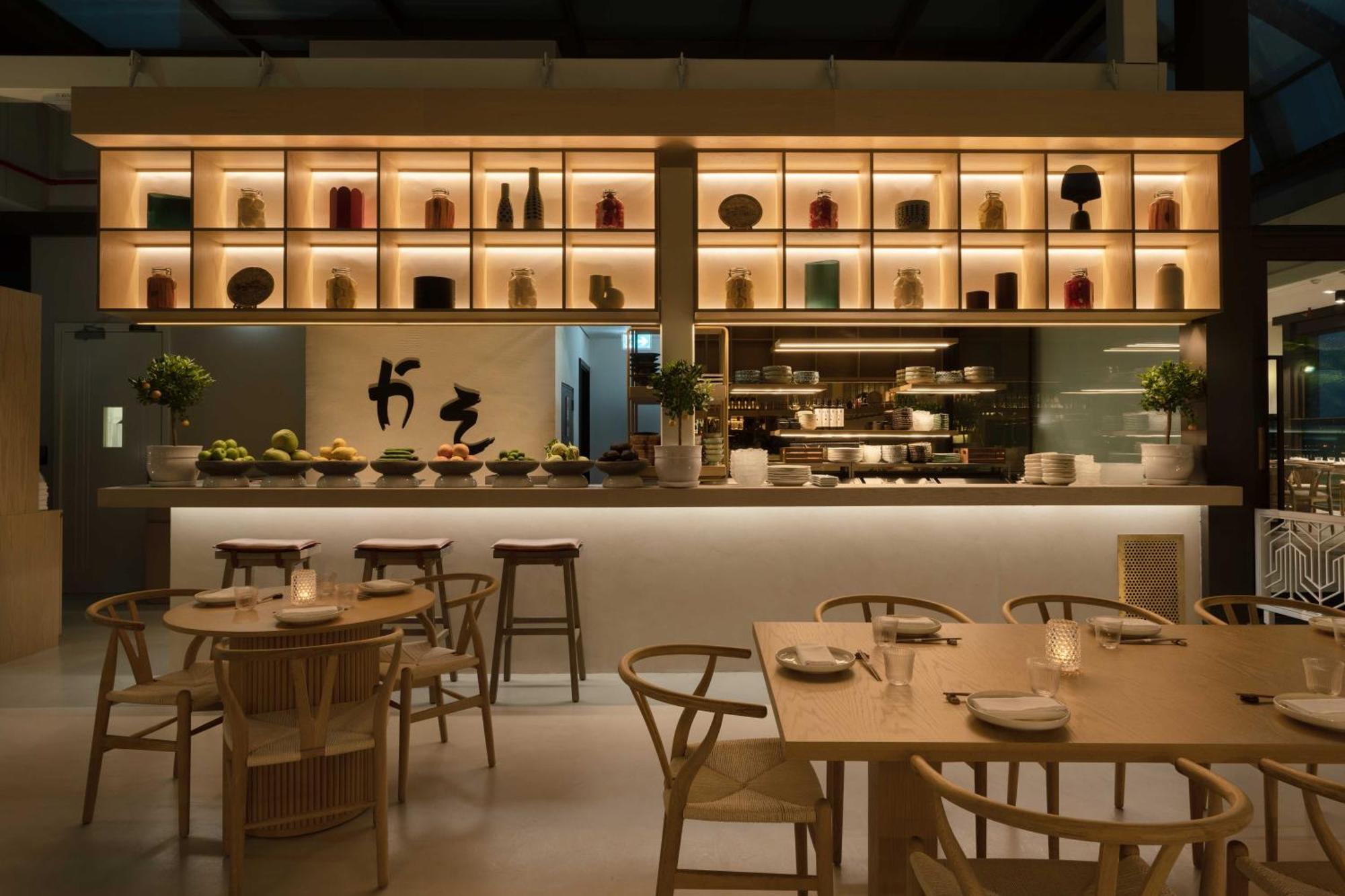 Hyatt Centric Jumeirah Dubai Exterior photo Interior of the restaurant