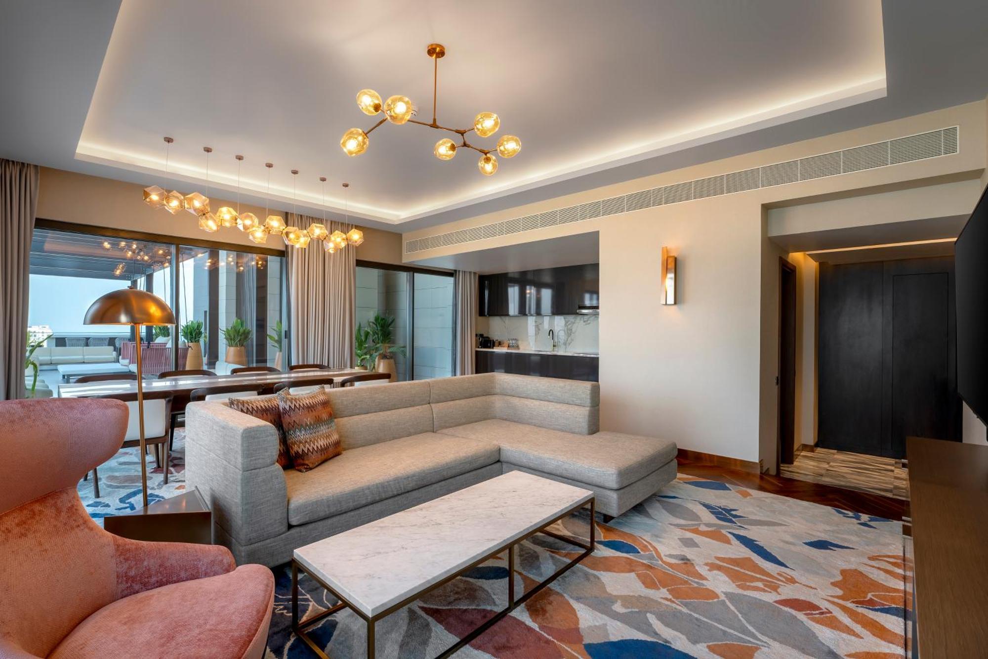Hyatt Centric Jumeirah Dubai Exterior photo A suite at the hotel