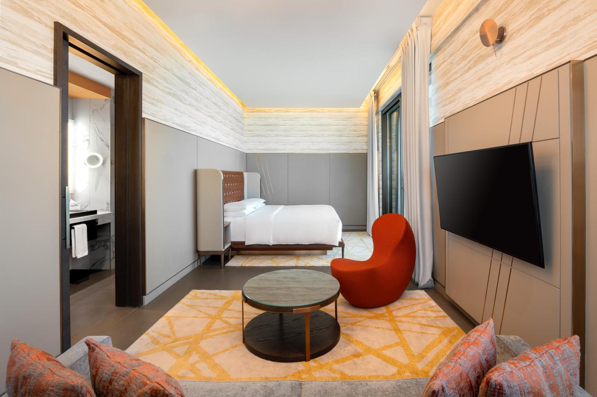 Hyatt Centric Jumeirah Dubai Exterior photo A bedroom at the hotel