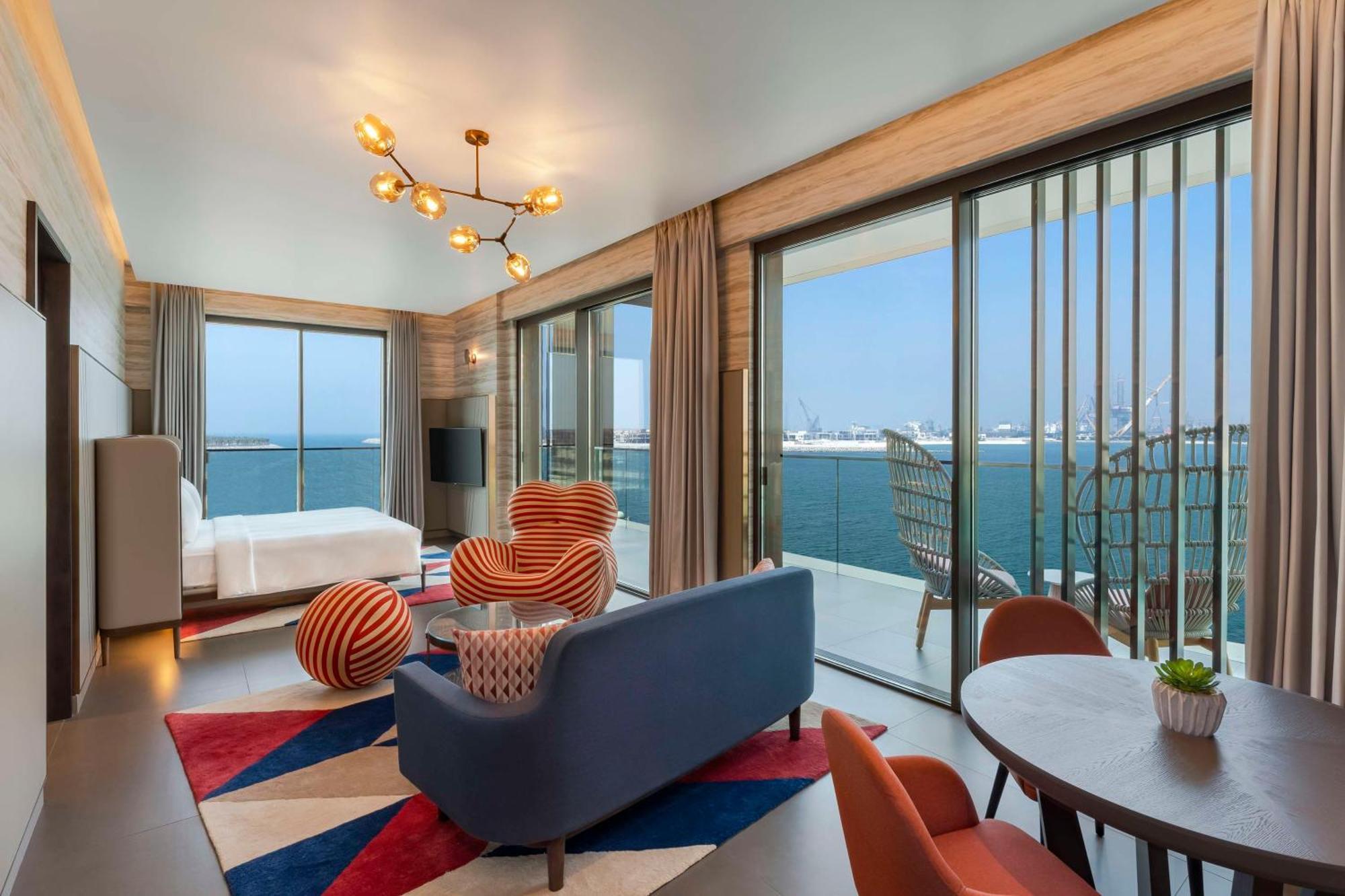 Hyatt Centric Jumeirah Dubai Exterior photo A suite at the hotel